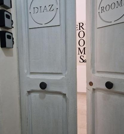 Diaz Rooms Lecce Extérieur photo